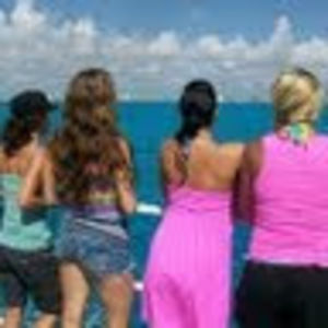 Meet your Posher, Lindsay layton